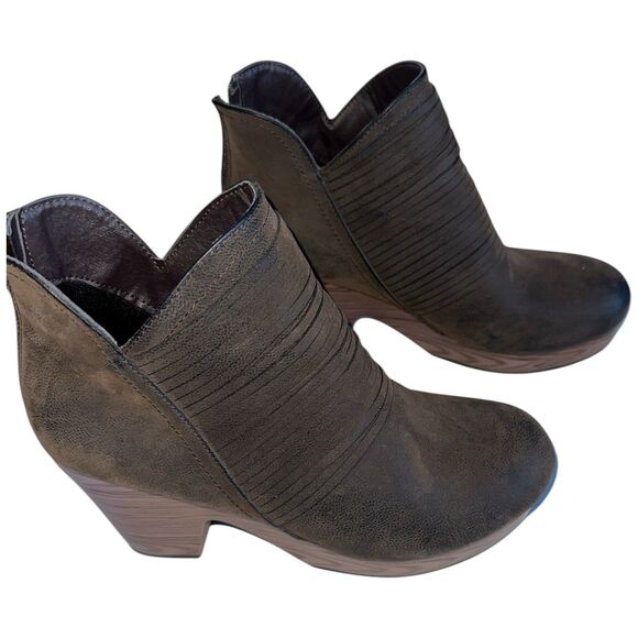 Pierre Dumas Suede Wedge Ankle Boots Women’s 8 Zip Platform Booties Taupe - Picture 3 of 15